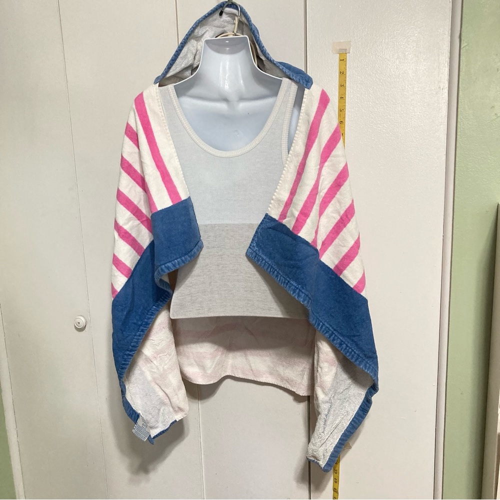 POTTERY BARN Kids Whale Bath Beach Wrap Towel Pink Blue 46" Wide x 29" Long - Picture 2 of 15